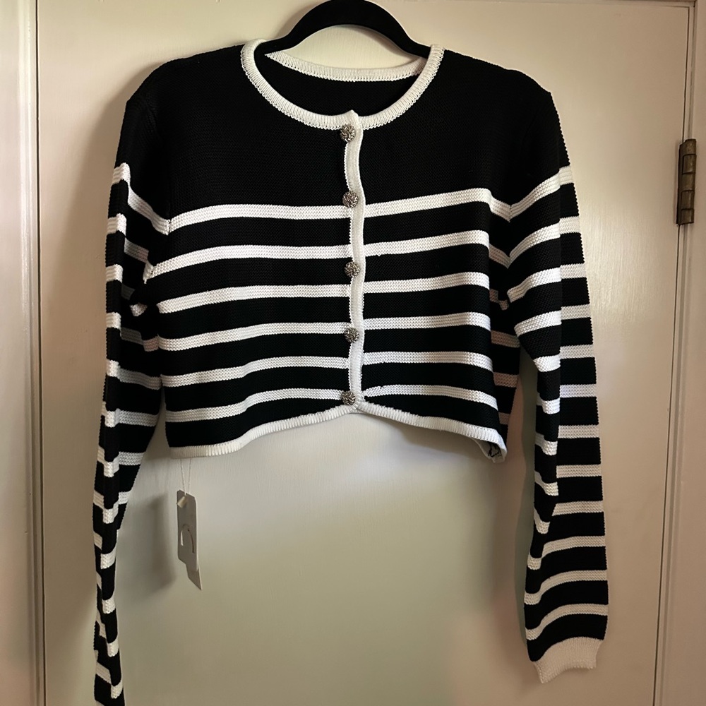 NWT Black and White Striped Cropped Cardigan Sz L